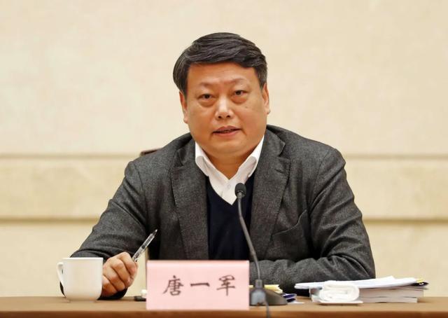 唐一军谁的秘书:接棒傅政华，辽宁省长唐一军进京履新