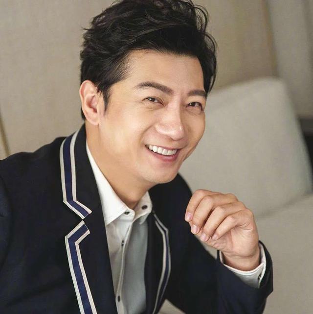 田雨饰演任大伟
