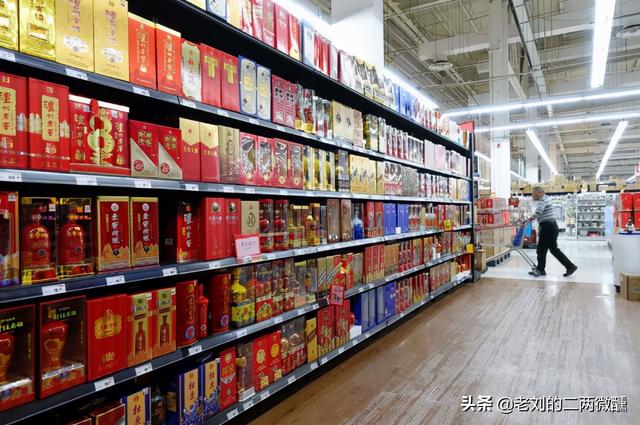 江苏反超安徽！苏酒开始全面超越徽酒，江苏人：先放弃内斗再说