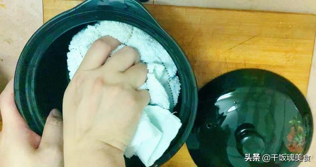 土砂锅的开锅方法「土砂锅怎样开锅不容易裂」