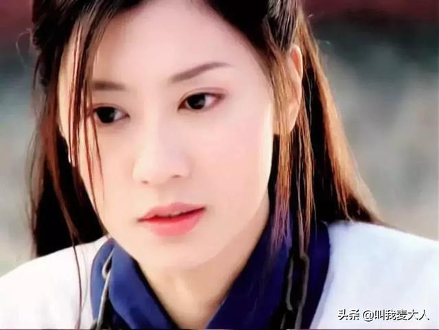 剧中宋乔安所遭受的一幕幕场景,像极了生活中的贾静雯.