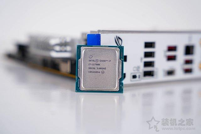 高顏值雪武戰姬純白主題，i7 11700K配RTX3070水冷主機方案