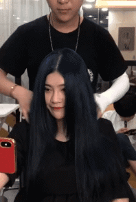 邪恶的小姐姐GIF：男孩子千万不要被女人的外表所迷惑