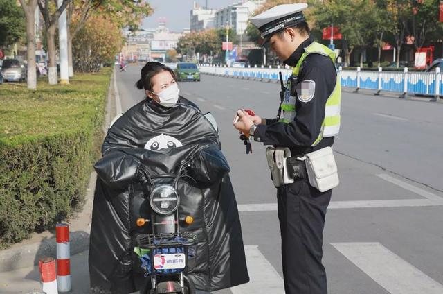 电动车绿牌和黄牌区别是什么(电动车黄牌与绿牌有什么分别)