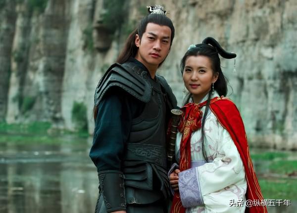 董卓是怎么死的（吕布为啥杀死董卓的）