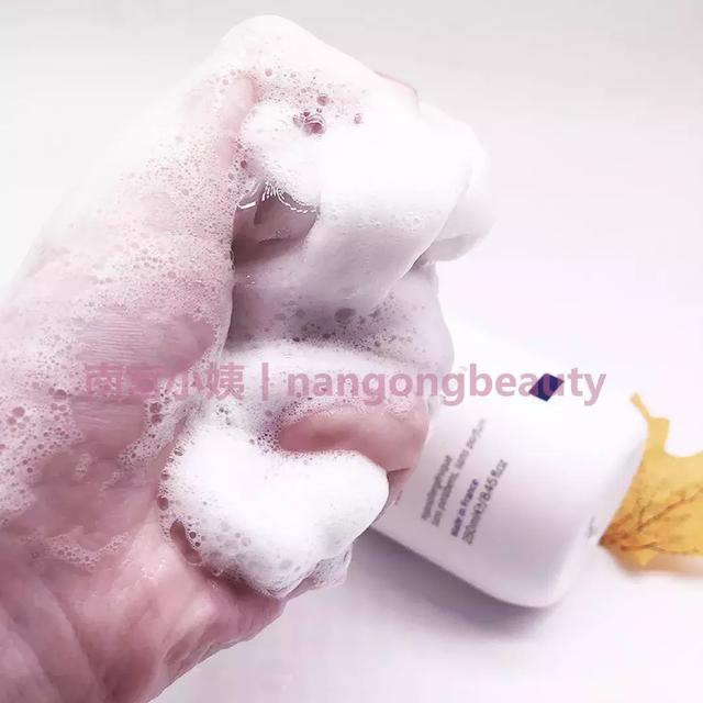 身上起鸡皮疙瘩的痘很痒不红