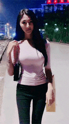 过分性感的美女GIF动图：骚年喜欢的妹子让我领来了