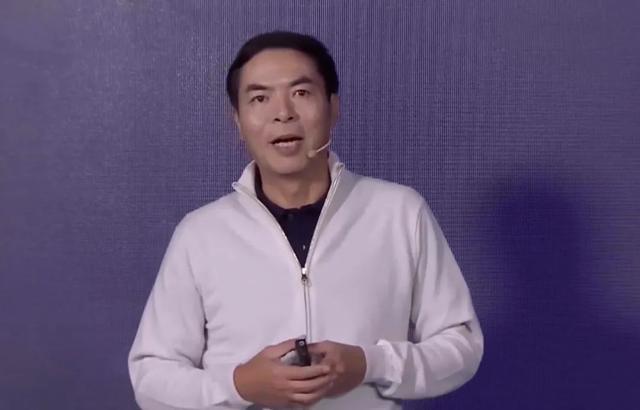 腾讯“扫地僧”年薪3亿，却喜欢睡懒觉，不料马化腾也拿他没办法