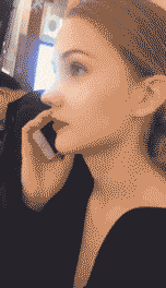性感美女的内涵动态图片GIF：说实话，我真担心她俩蹦出来