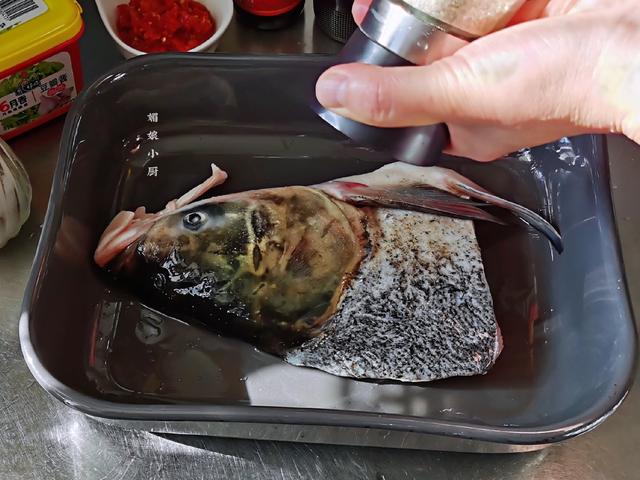 蒸鱼头的做法 蒸鱼头的做法（蒸芋头的做法） 美食