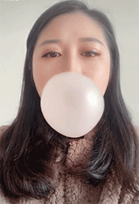 爆笑的GIF趣图：您的快递正在遵守变道交通规则，请您耐心等候！