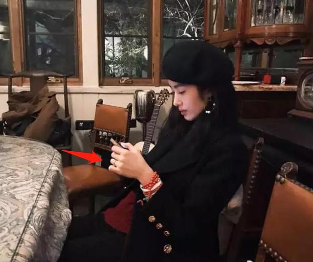 传杨采钰嫁陈金飞:杨采钰陈金飞领证结婚是真的吗杨采钰陈金飞领证结婚具体什么情况