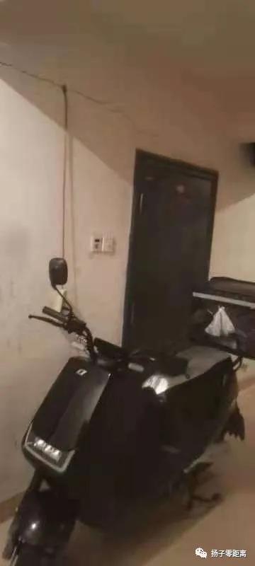 加州东郡有人在楼道里充电 私拉电线 望消防部门关注一下 全网搜