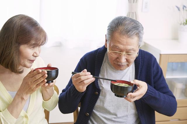 日本平均寿命预期84岁？调查9万日本人饮食：“七多吃一少吃”