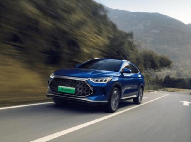 1年只跑1万公里，选燃油车还是混动车？3方面对比，答案呼之欲出