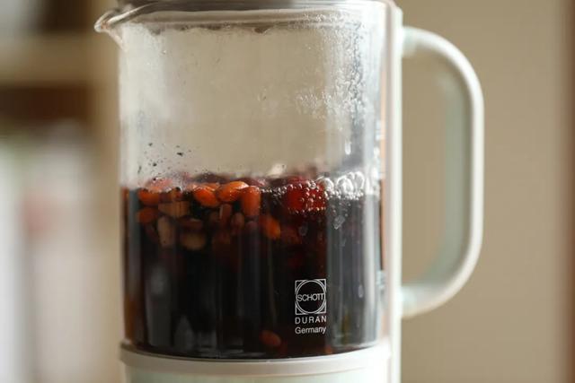 给天生容易耗血的女生：一碗“经典回血汤”