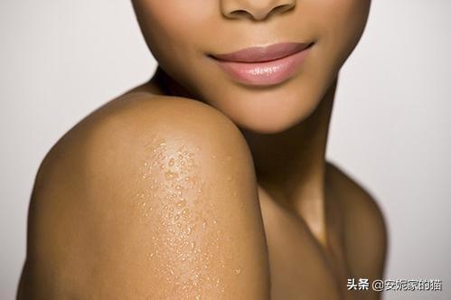 皮肤起鸡皮小疙瘩很痒