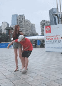 精彩的妹子动图：现在女孩子已经如此缺少了吗？