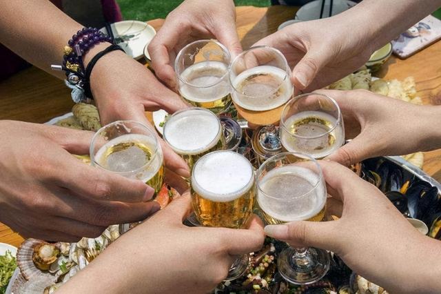 长寿之道是：多吃肉多喝酒，多和异性交朋友？这句话有道理吗？