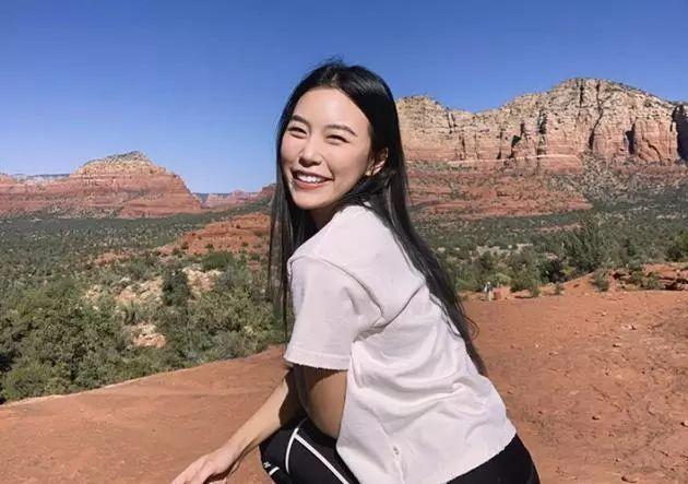 张亮移民加拿大了嘛张亮寇静离婚高以翔女友更新签名张亮寇静真实离婚