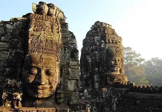 高棉的微笑（第一集）吴哥窟探秘历险记（Angkor Wat)