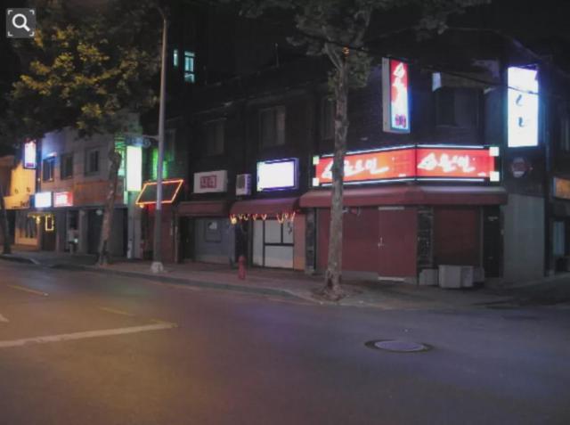 半夜在韩国首尔别乱进咖啡店，那里没准是个红灯区