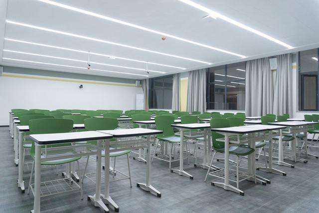 贵州大学87间智慧教室“上新”