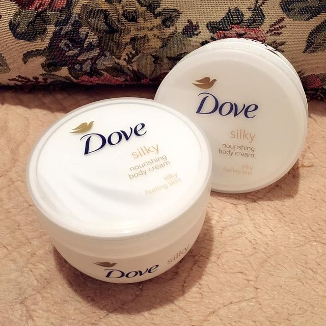 凡士林身体乳为什么会有香味