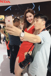 邪恶内涵的美女动图：谁能读懂妹子的意思？