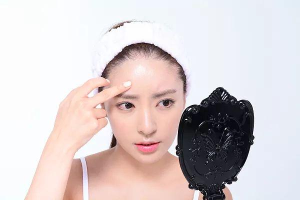 皮肤疙疙瘩瘩是鸡皮吗