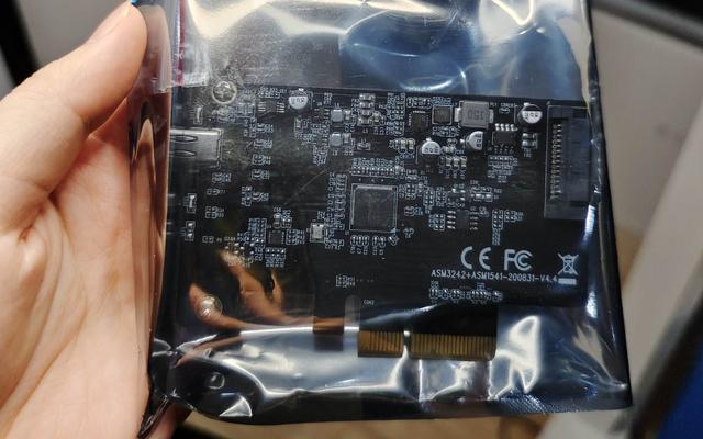 读写最高2000MB/s，小巧还有三防设计 - 金士顿移动固态硬盘XS2000