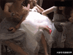 美女的邪恶动态图：期待下面的剧情