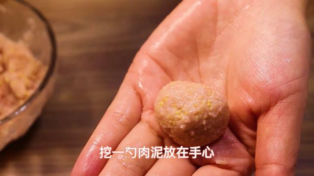 小米这样做太香了，比火腿肠好吃，比煮粥营养，挑食宝宝能吃一碗