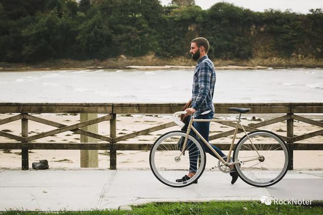 扫一扫自己脸型配发型男(扫一扫自己脸型配发型男软件)