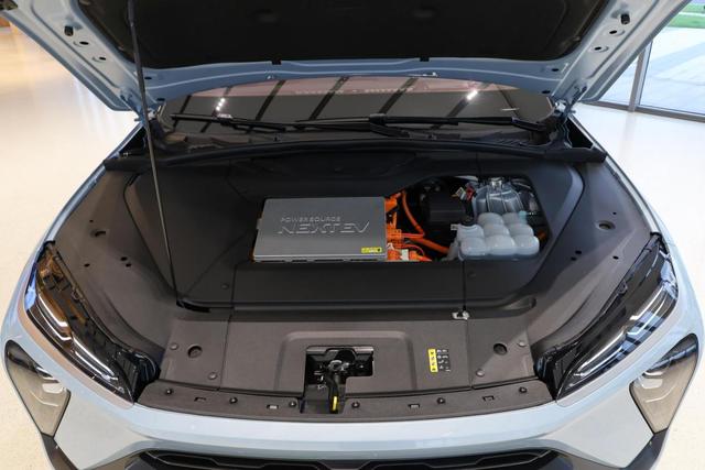 家用、运动两不误，续航610km，零百加速4.7秒，解析蔚来ES6