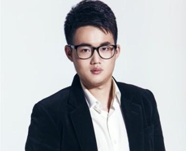 毕业后卖米粉，被董明珠骂浪费资源的北大硕士张天一，如今怎样了