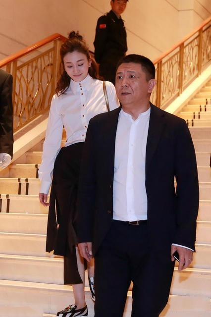 45岁的李小冉，就这样改写了她的结局，苦尽甘来终无遗憾