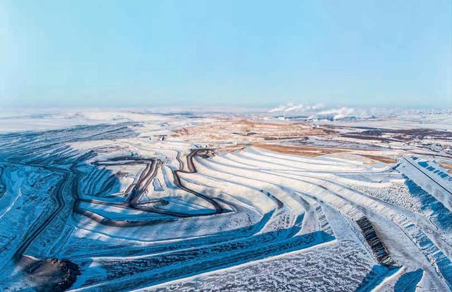 不缺煤的中国，为何会爆发这场大煤荒？|《财经》封面