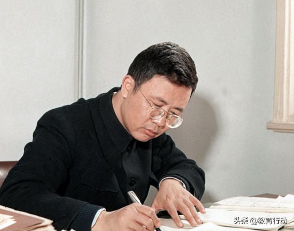 「重大通报」华罗庚活了多少岁(华罗庚活了多少岁数)