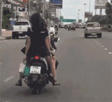 邪恶的女生GIF动图：老婆出差，小姨子天天来家给我做..