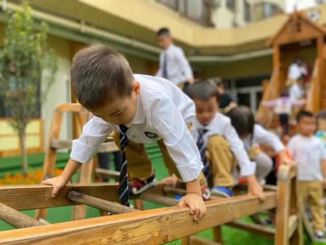 金水一幼中、大班开学第一天掠影