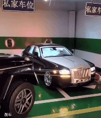爆笑的GIF动图：谁能看明白，她这一滚为了什么！