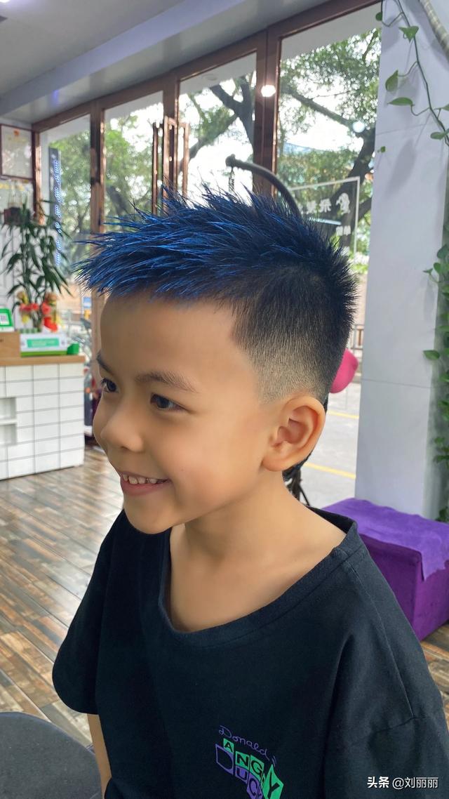 小孩子发型男短发男童图片