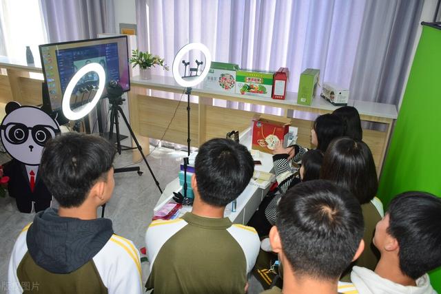 一线城市月薪6000，能存到钱吗？人均月薪8万的腾讯给出答案