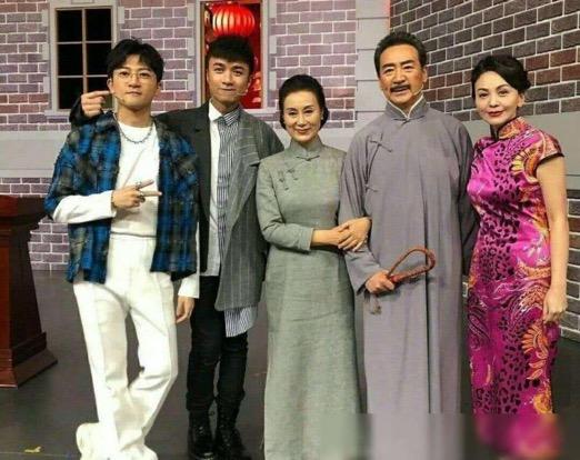 赵薇个人资料简历档案(赵薇个人资料简历及图片)