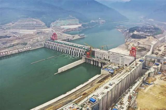 河钢舞钢三峡工程展风采