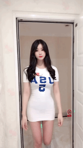美女邪恶动态图图片：完美诠释第一眼就心动的爱情