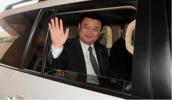 大忽悠王靖，宣称500亿挖运河，总统儿子被逼上门讨债