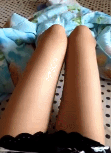 美美哒的妹子GIF：少年，定力不错，将来一定是王者