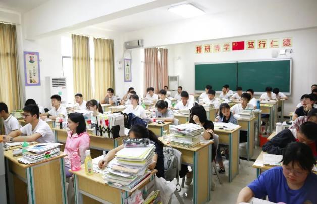 新东方宣布，将停止义务教育阶段学科培训，家长对此看法不一